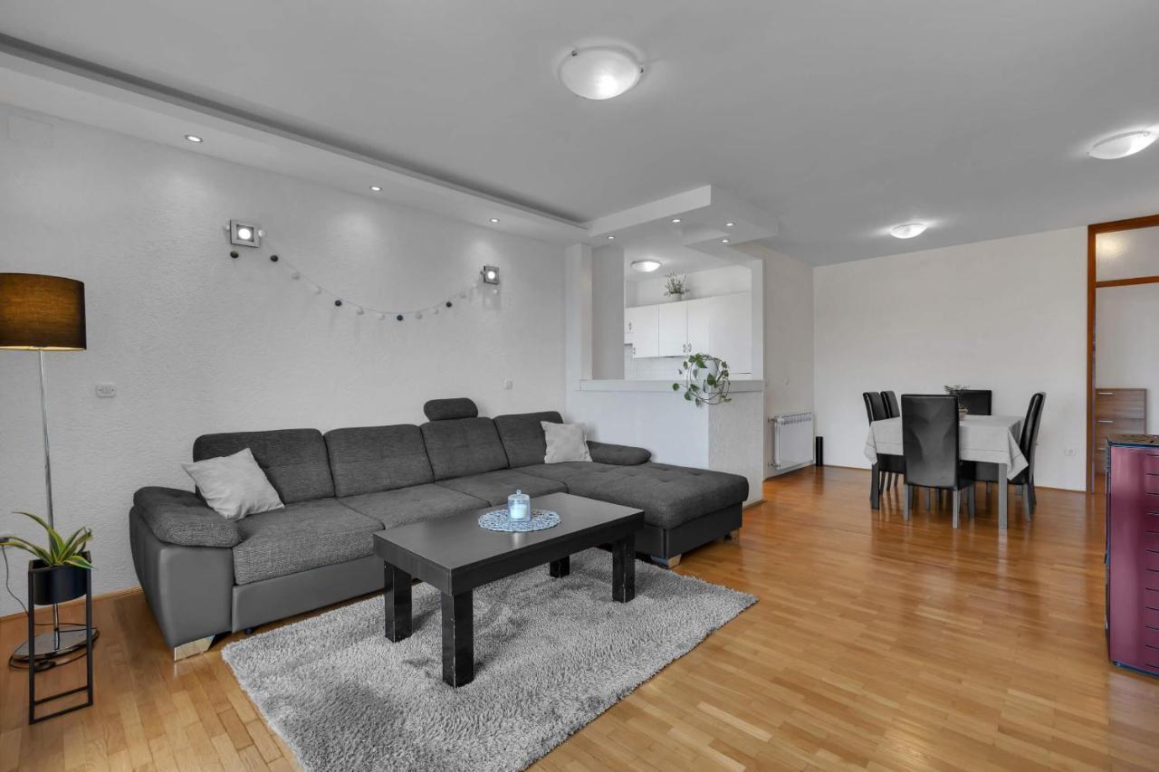 Urban Apartment Makarska Exterior photo